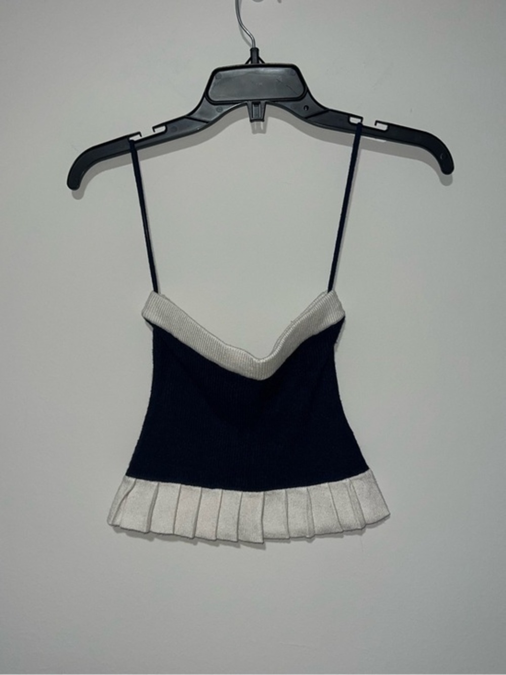 Navy blue and white ruffle strapless thick ribbed tube top Freshman 1996 Small